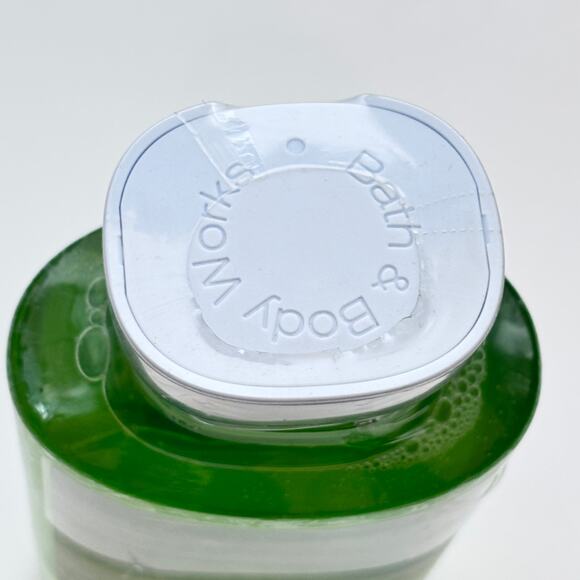 Bath & Body Works 10 Fl oz Cucumber Melon Shower Gel Body Wash SEALED - Picture 4 of 5